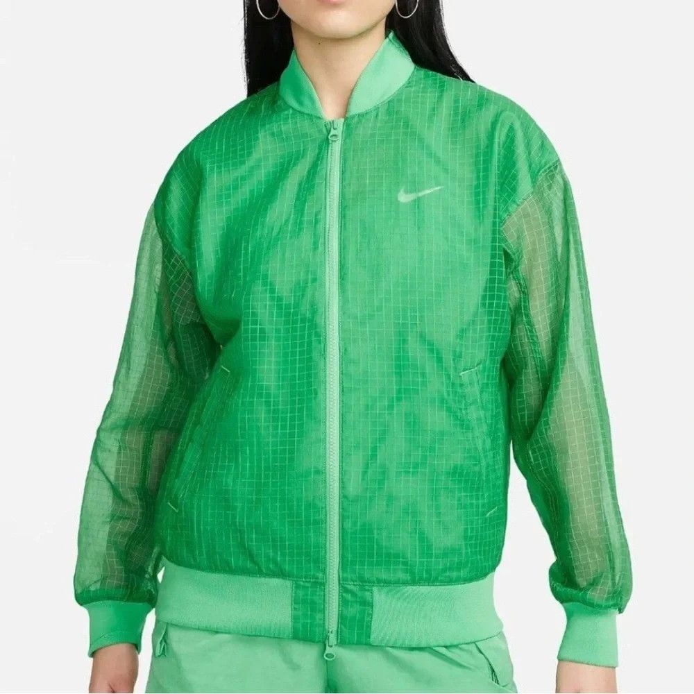 Nike Sportswear Essentials Varsity Jacket Women’s Size Medium 100% Nylon
